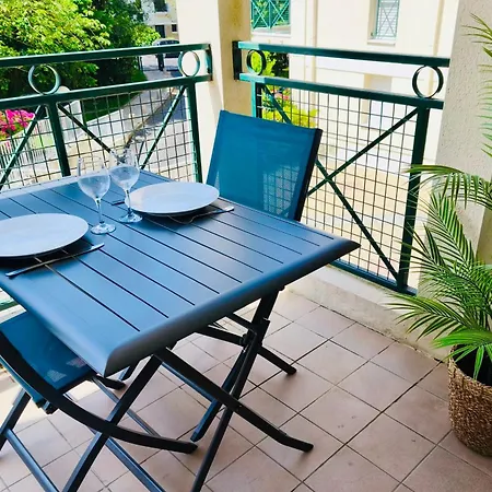 Le Nautilus-chaleureux Appart-terrasse Et Parking Апартаменты Нант