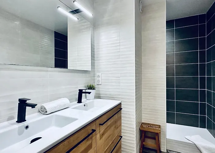 Le Nautilus-chaleureux Appart-terrasse Et Parking * Nantes